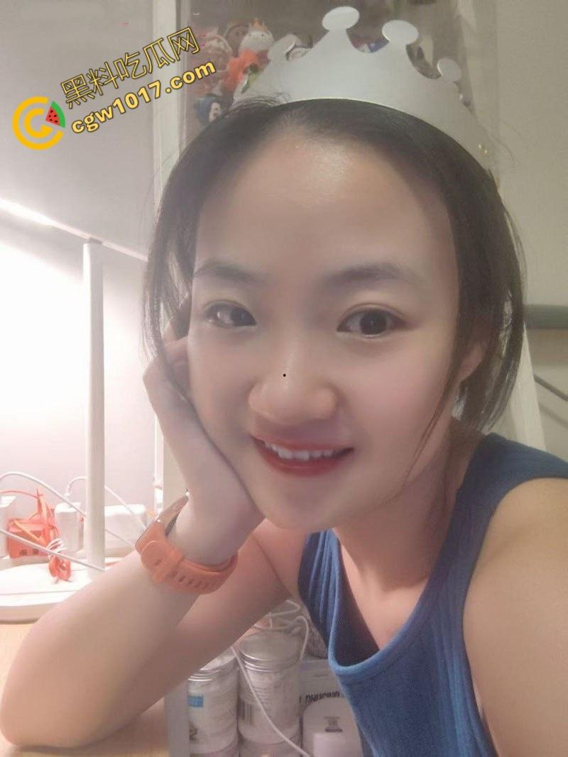 湖州公司前台【赵静姝】，生日夜背着男友与领导偷情，露脸深喉，被大屌各种爆操，极致反差撩人眼球！-3