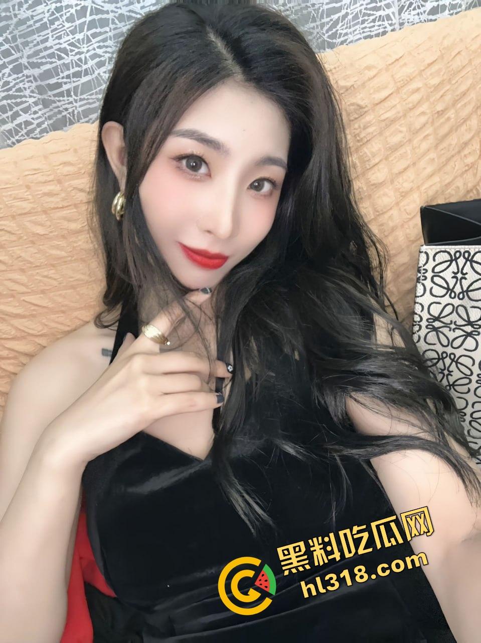 武汉顶奢SM会所曝光变态癖，绳结卡逼眼磨到直流水，吊着来回蹭得腿抖颤，贫穷限制了想象！-3