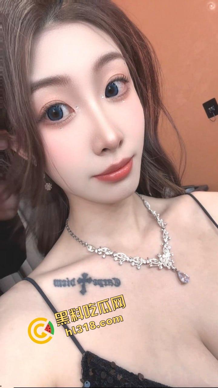 武汉顶奢SM会所曝光变态癖，绳结卡逼眼磨到直流水，吊着来回蹭得腿抖颤，贫穷限制了想象！-9