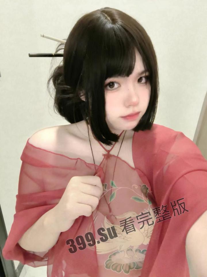 抖音网红 #暗黑水晶铁蛋酱  被扒出是推特福利姬  白嫩巨乳萝莉  果然爱cos的都是骚货-4