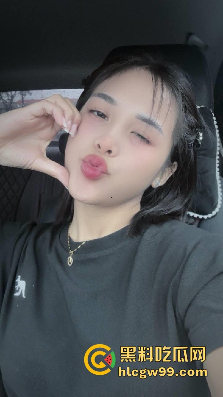 越南妹长期出轨浪荡成性，还被情夫发送私密视频挑衅，绿帽老公忍无可忍曝光私密视频-5