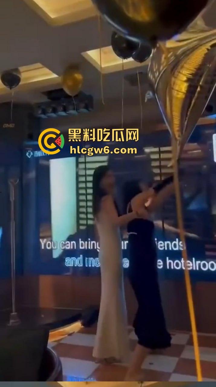 曼谷红浪漫KTV震撼开场，扶手女颜值身材吊打国内选手，青云志还靠谁扶？兄弟们咱们一起去泰国撒币去！-14