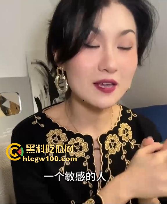 黑料小葵花课堂开课啦 用手正确抚摸女性乳房技巧 如何摸奶摸到她性高潮 让乳头勃起从不敏感变超敏感！-11