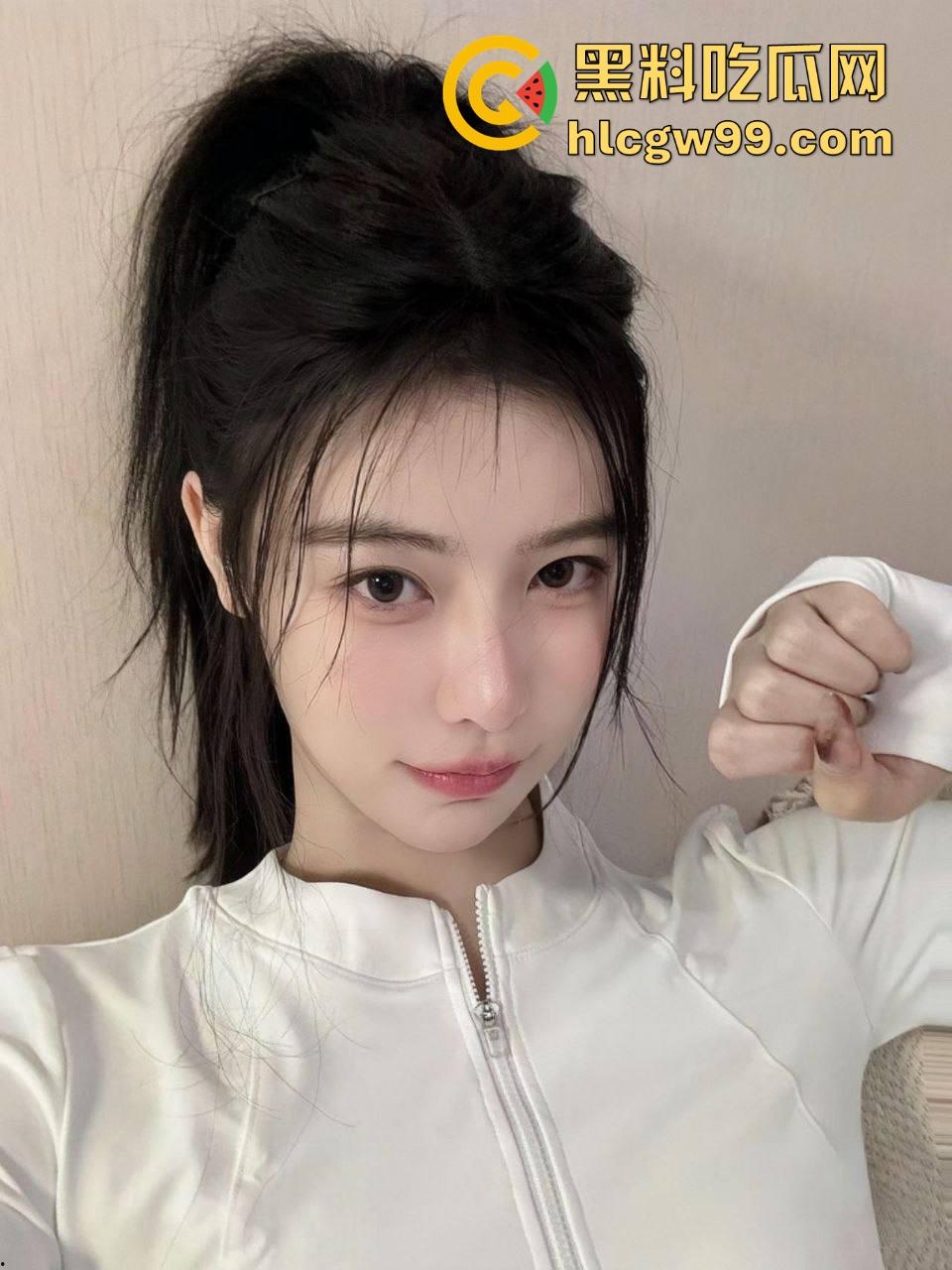 中央戏剧学院播音学妹【林蔚】被男友背刺，情侣私拍做爱视频流出，口交呻吟无套猛操，玩得好花让人看懵！-5