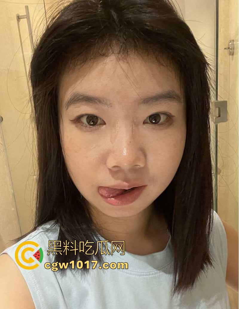 深圳职业学院大二极品学妹【李丽】骚浪小母狗露脸挨操调教， 无套猛操、跳蛋狂虐、口交吞精骚到骨子里的淫荡小骚逼！-1