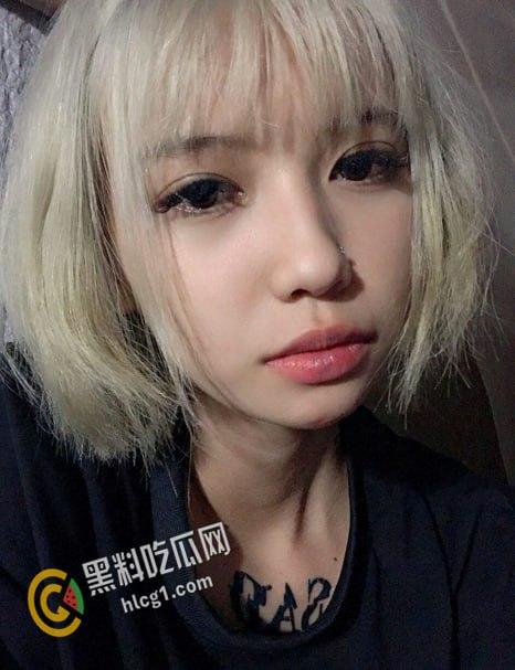 江苏大学很有气质的清纯短发妹 喜欢一个人在宿舍里 偷偷自慰揉奶扣逼 录下视频后在网上到处勾引炮友-3