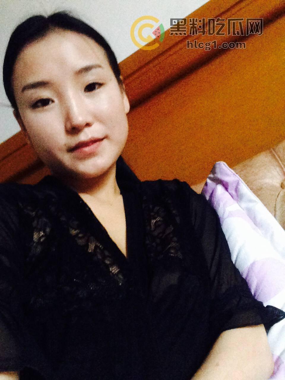 瓜友投稿：呼和浩特健身房拼多多3P女神「黄小芳」：风流成性，男浴3P、球员共欢，热爱3P！-18