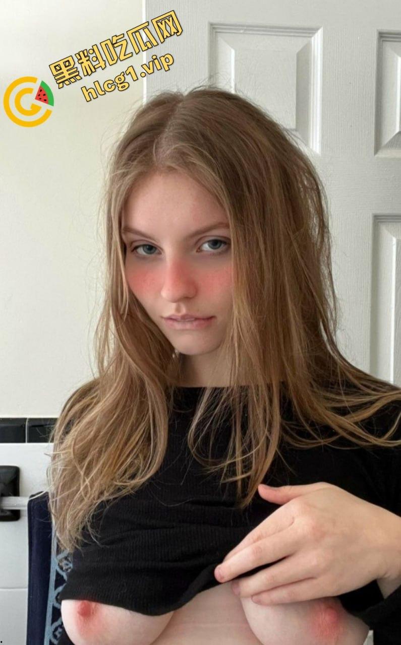 老外小萝莉太会玩！与男友吃鸡私密画面大曝光，外国萝莉还真是放得开！-10