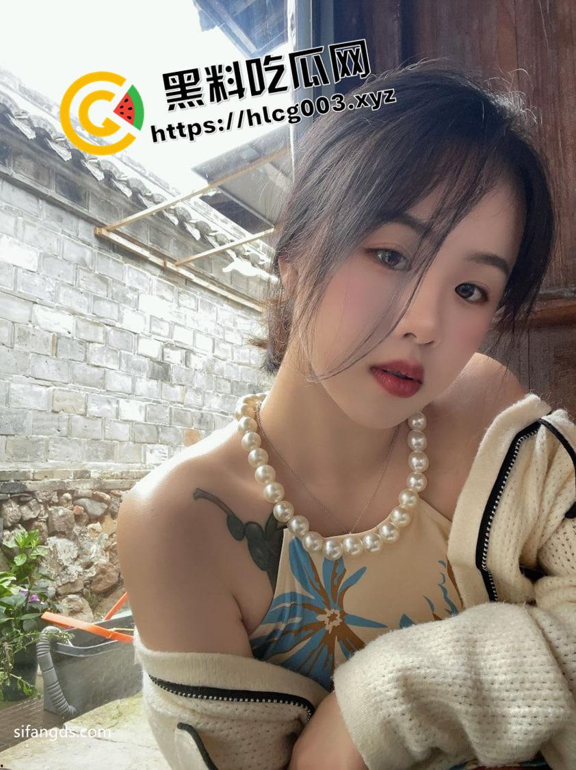 长沙美术学院反差婊【王莎俪】富二代同学调教开发 白丝美腿主动掰开小穴求草-4