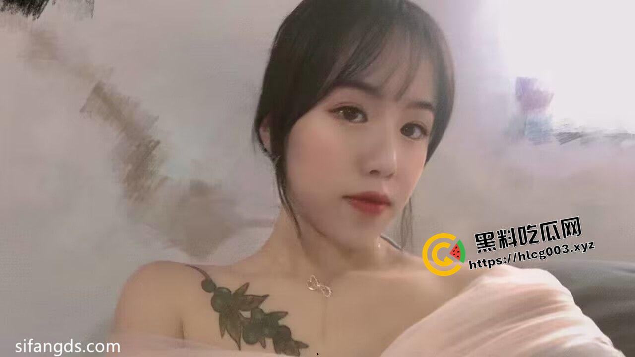 长沙美术学院反差婊【王莎俪】富二代同学调教开发 白丝美腿主动掰开小穴求草-18