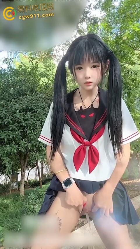 抖音网红萝莉【呆呆呓】，JK制服户外假屌自慰，线下约炮被大哥调教，狗链无套后入猛操，嫩穴高潮喷汁！-5