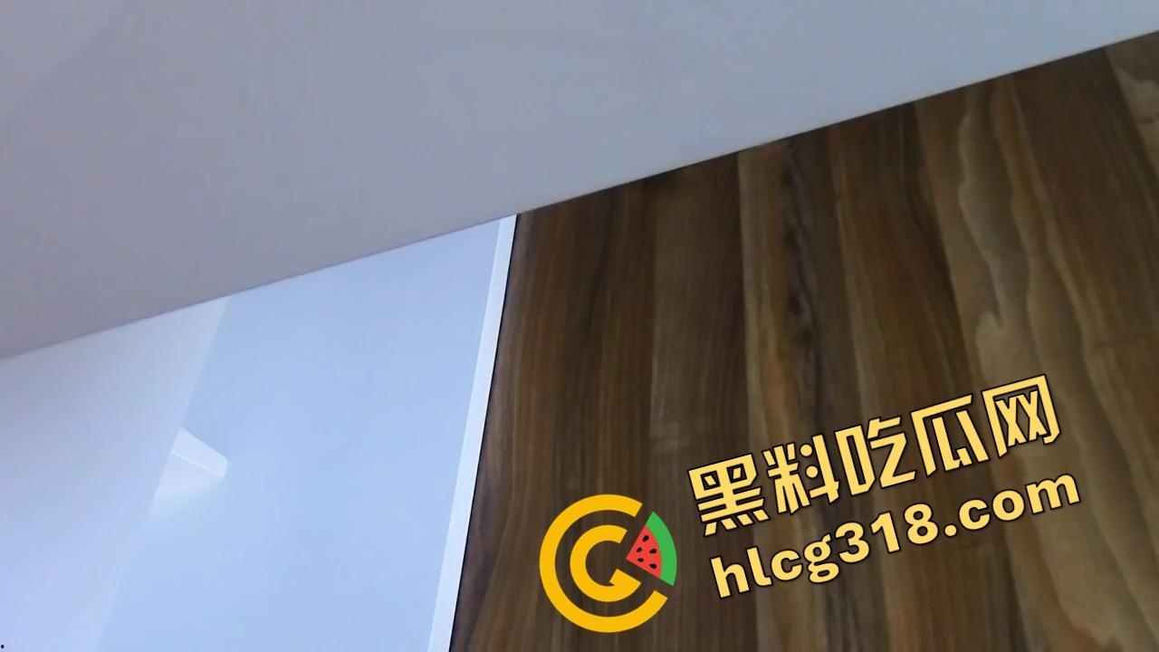 阴唇整形一刀逆天改命，黑木耳变粉鲍鱼，大阴唇手术直接打造一线天馒头逼，姑娘做完直接彩礼翻倍！-4