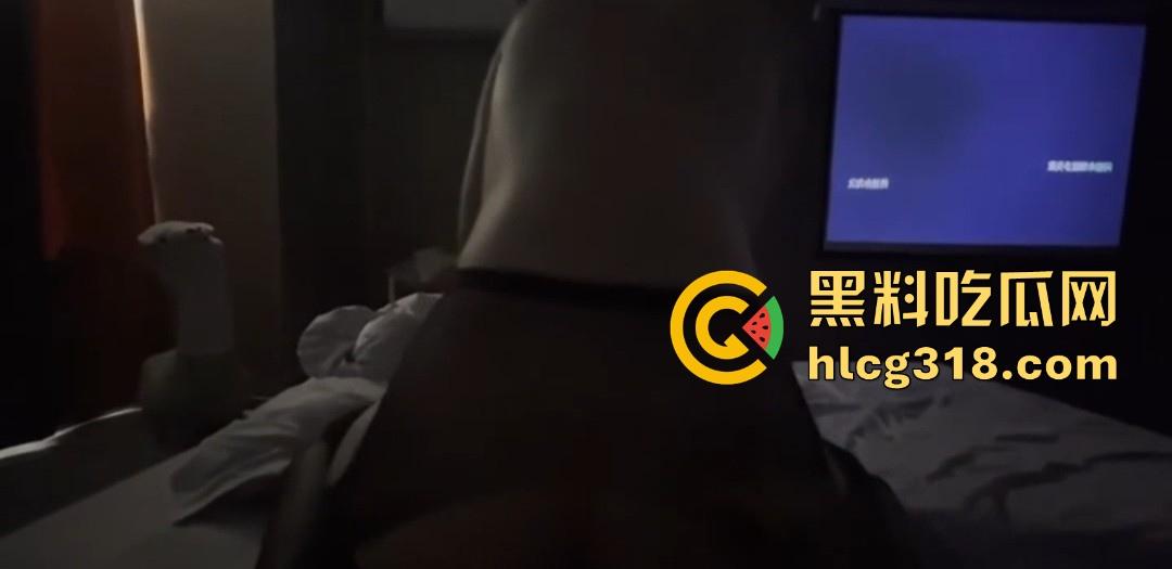 清纯女大床上的反差表现！高颜值母狗极品身材 黑丝后入 骚的一批！-10