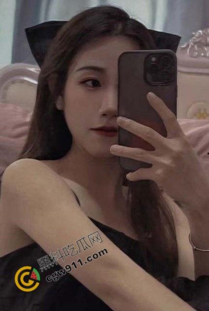 河北高中老师【沈萧萧】约炮被老公抓包，肥臀美乳，口交深喉，骚穴被疯狂蹂躏，淫荡真面目暴露-1