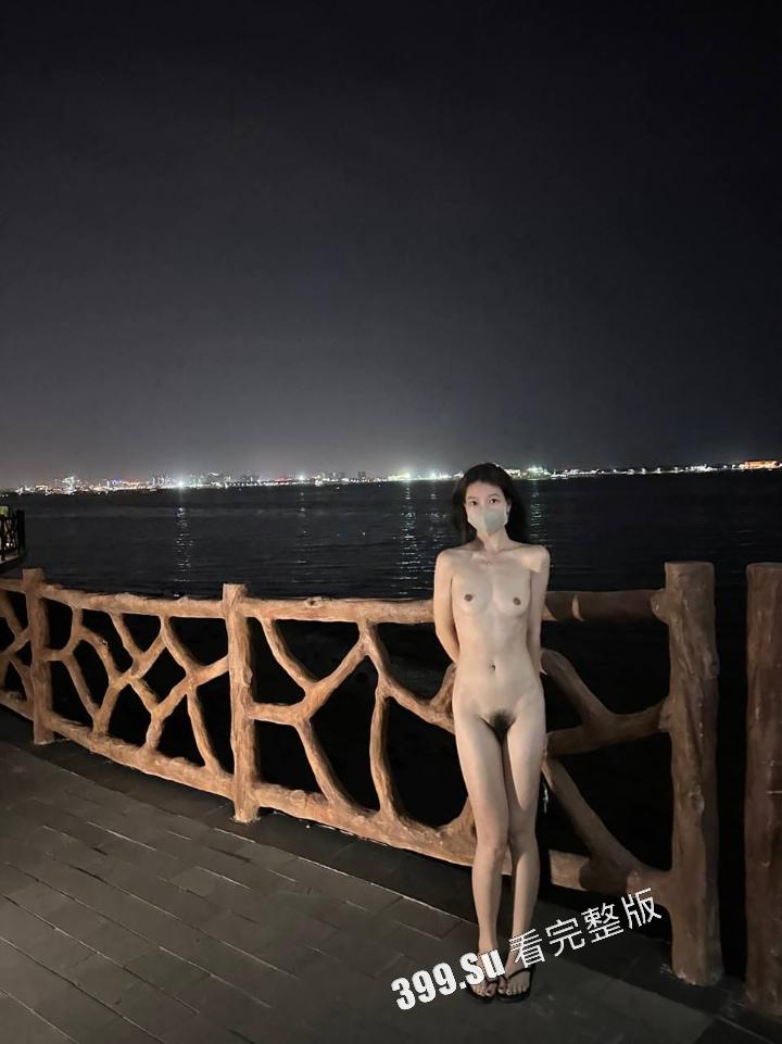 大神投稿！小母狗被调教的服服帖帖  大屌征服一切！露脸 坐标广州-1