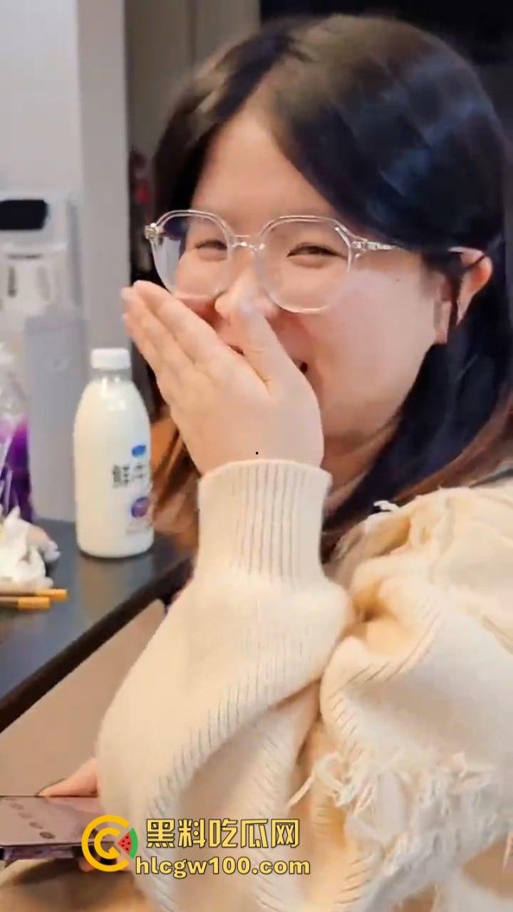 吹大了！黄子韬送车造假狂掉粉 百万豪车缩水变宝骏 还只能开5年-32