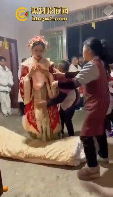 逆天风俗冥婚现场流出！女子哭嫁仪式骇人听闻，现实比影视剧更离奇，看得人发毛！-8