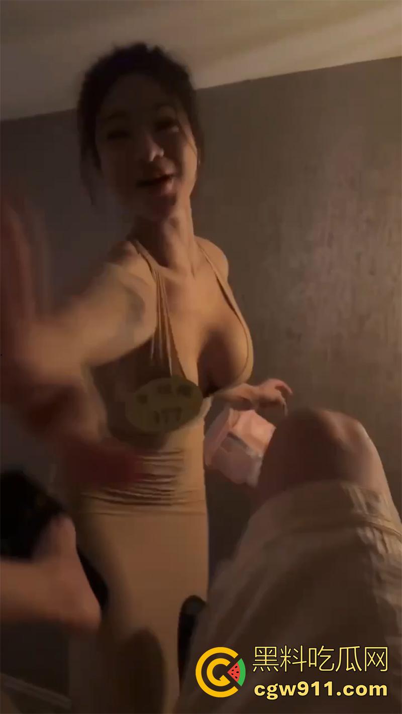 勇闯全国顶级养生会馆，极品女技师多女神合集，进门前的高跟鞋声，绝对是最美妙的音乐，如此夜生活岂不让人留恋！-1