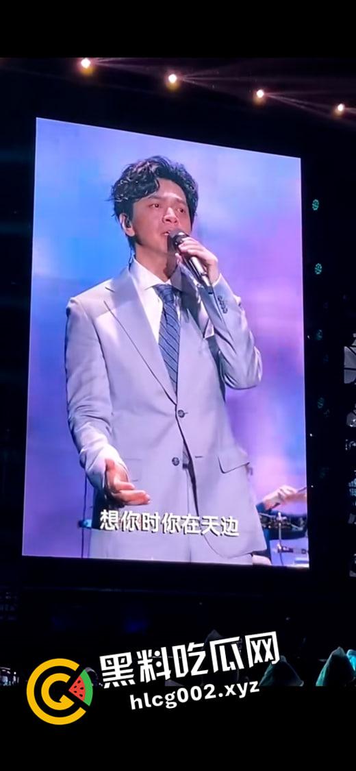 【张韶涵】昆山商演拉稀现场！前排恶臭难闻高喊退票 微博公关删热搜 这下真的是追星追到拉稀了都-7