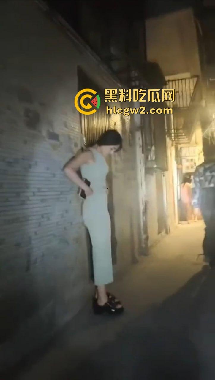 物美价廉的巷子快餐！200块买不来吃亏买不来上当！宝藏快餐女姿势十八般，手活嘴活全顶级的快餐圣地！-18