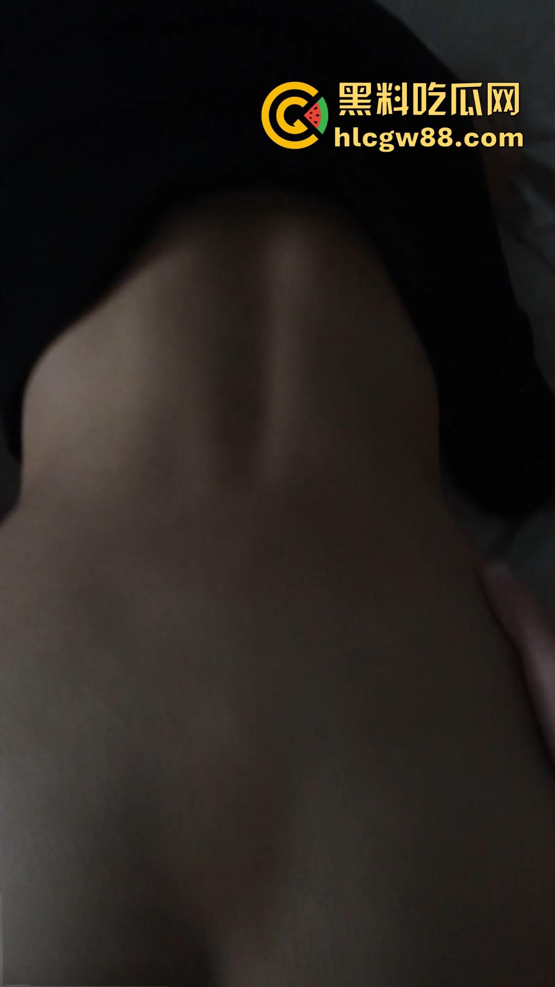 混迹马来迪拜柬埔寨外围女【邝葵魁】欠债不还拉黑恩人！两万多欠款理直气壮骂人，曝光婊子做爱的样子！-17