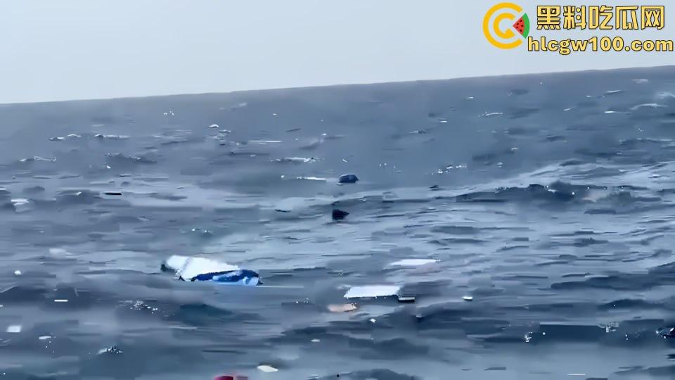 紧急！33 名中国游客在普吉岛遭遇惊魂一幕，所乘游艇进水沉没，形势危急-3