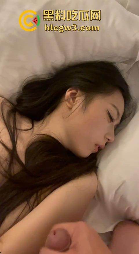 四川传媒反差女大学生 林梦瑶 做爱实录 叫声十分柔软娇羞模样十分惹人怜爱-6