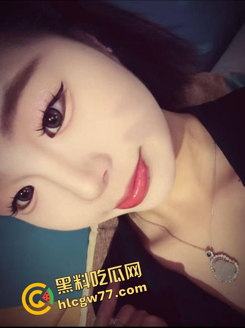 杭州888帝王SPA说好蹭蹭放松,技师手一抖滑进去,滑的是精油,进去的是灵魂!-1