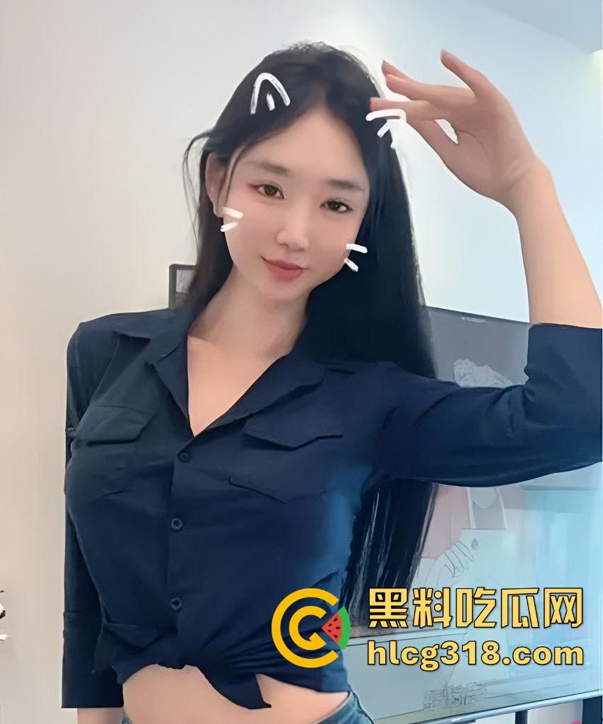 抖音性感网红【安婧】裸聊视频流出！情趣内衣轮番上阵，蹶翘臀掰逼自慰，淫骚到炸！-2