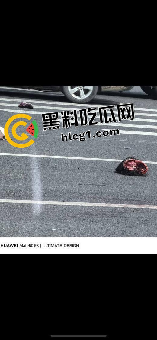 山东聊城抢绿灯真掉头！电车路人当场人头落地 皮球打滚 现场无码 心理承受能力低慎入-2