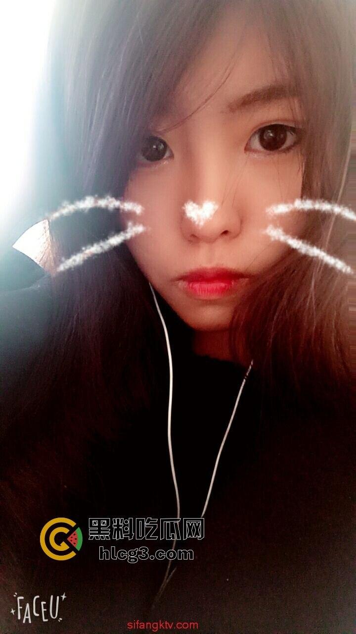 山东大学文静眼镜女大生云盘泄密！性感日常性爱自拍曝光，全程高能！-2