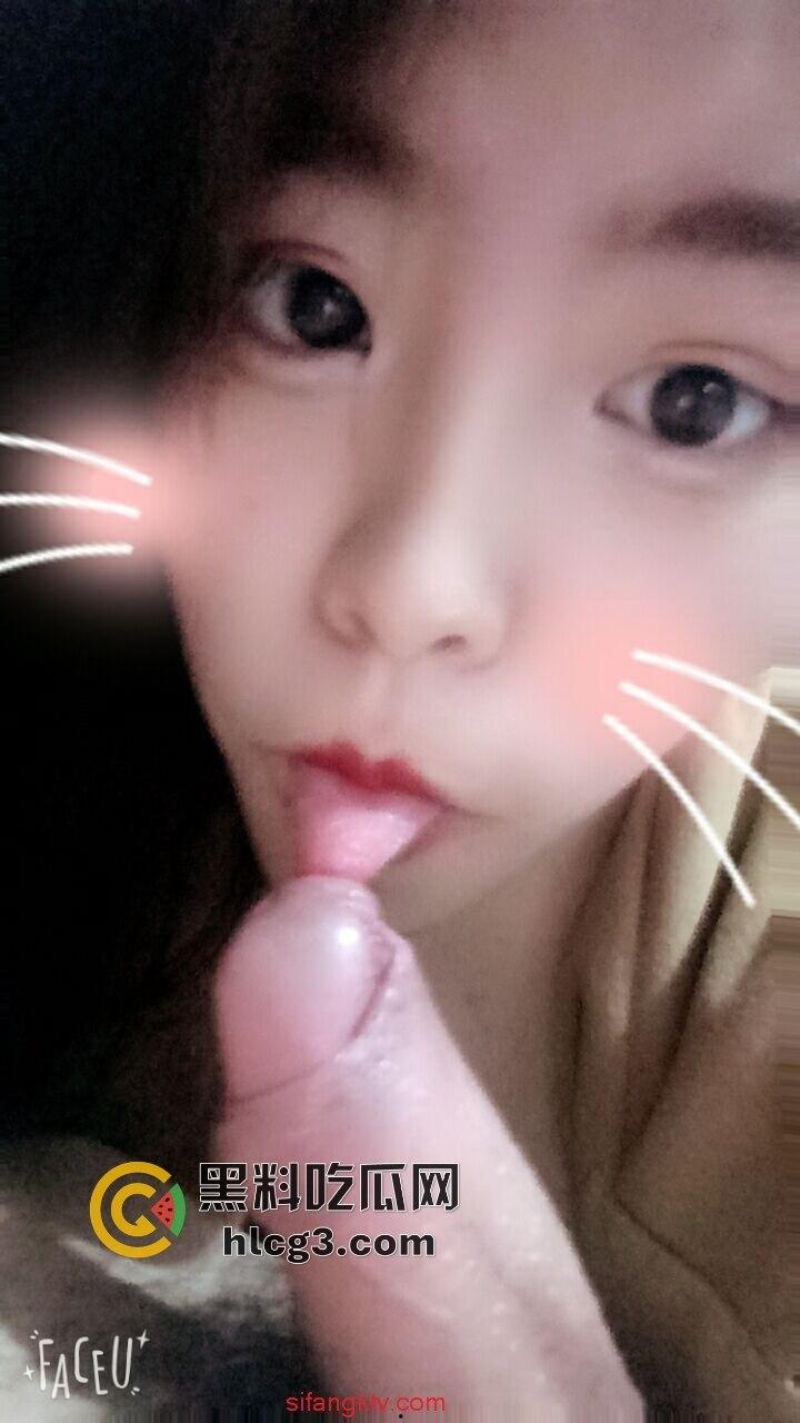 山东大学文静眼镜女大生云盘泄密！性感日常性爱自拍曝光，全程高能！-5