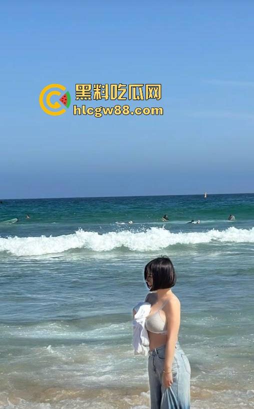 抖音巨乳肥臀反差网红坐拥97万粉丝【兔兔1104】线下约啪肥臀后入 揉奶抖臀 淫叫不断！-11