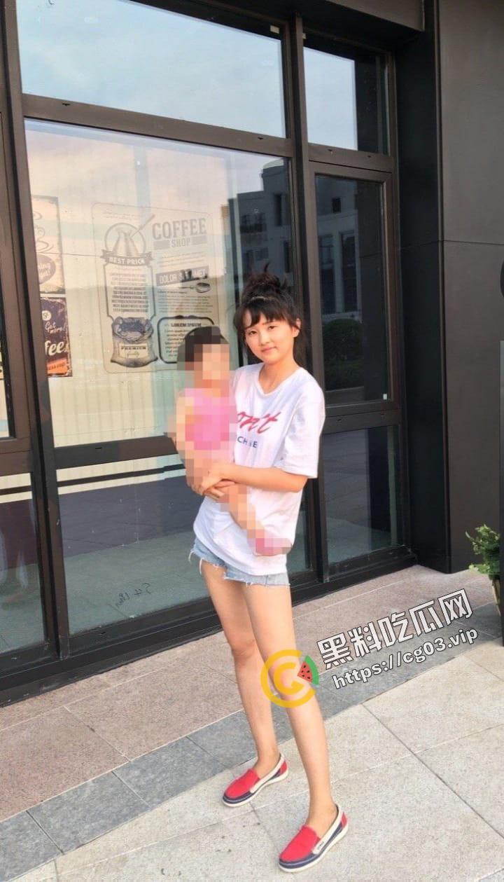 曝光！山西某电影院人事【李雪梅】婚内出轨男小三  还去聊骚男小四  情夫怒将其海量生活照 及裸照自慰视频流出-2