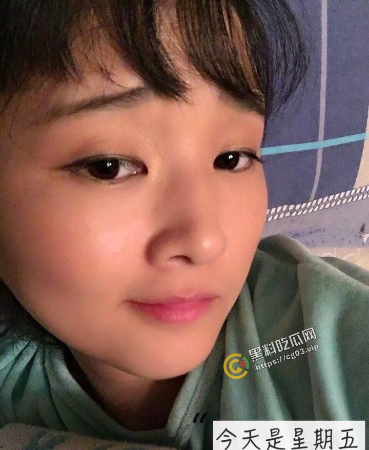 曝光！山西某电影院人事【李雪梅】婚内出轨男小三  还去聊骚男小四  情夫怒将其海量生活照 及裸照自慰视频流出-4