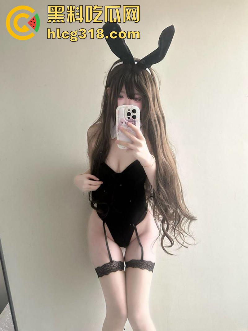 河南顶级校花【马佳婧】,颜值可爱身材超完美,牛奶般的肌肤,细腰大奶肥臀长腿,自慰白虎送福利!-3