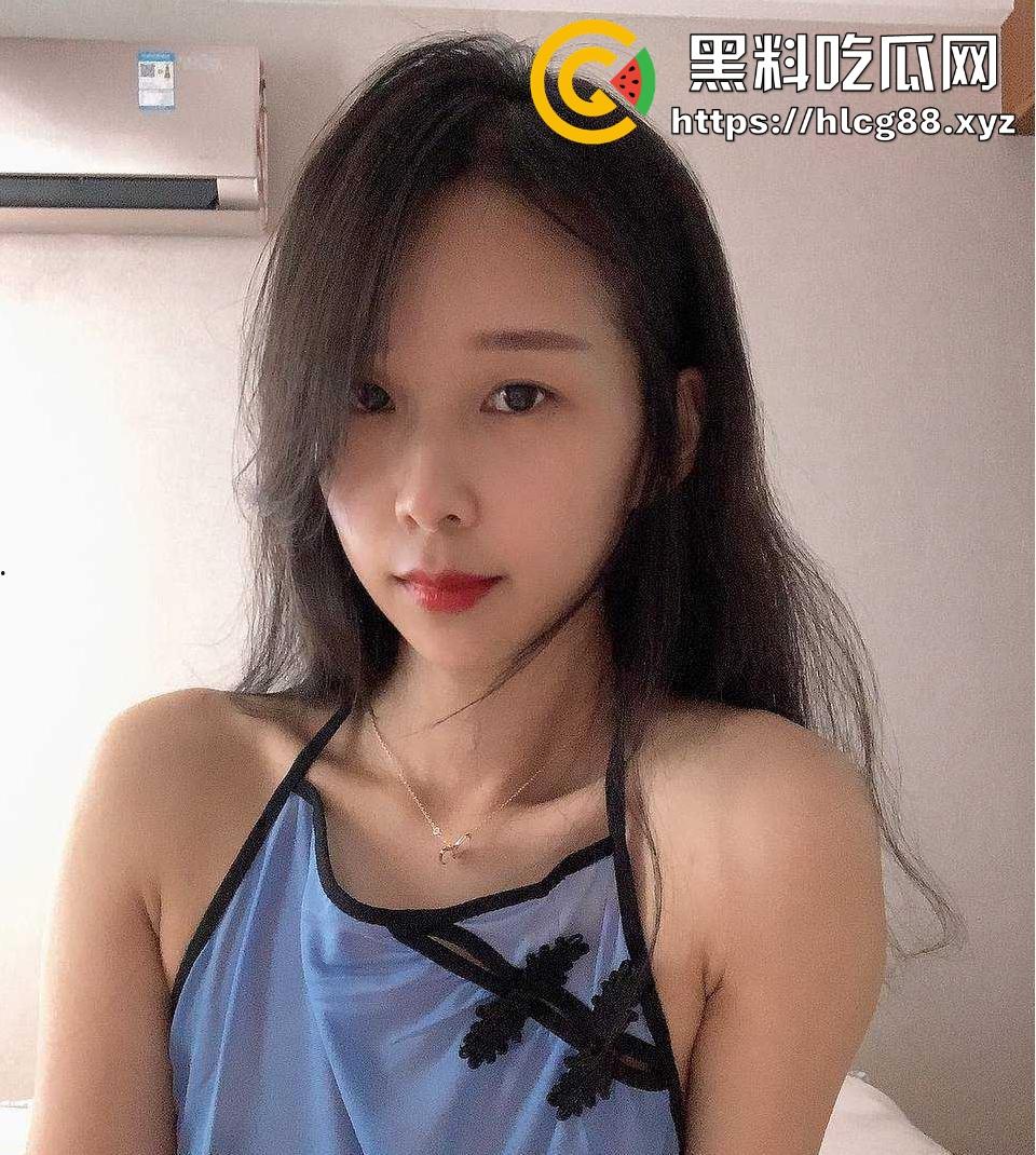 白天给人美容晚上取精滋润骚逼 揭阳时肌美容少妇【范慧慧】全方位服侍金主爽爆了的视频曝光流出！-5