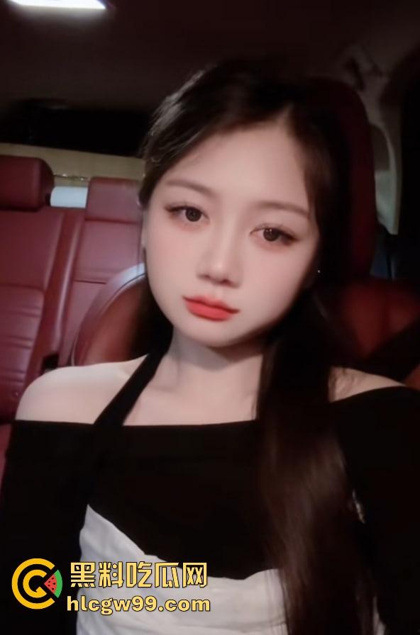 江西精神小妹【萍果】跑路怀化，家里闹翻后混迹酒吧，夜夜夜店蹦迪嗨爆，没钱就开私播抠逼赚快钱，互联网卖逼！-12