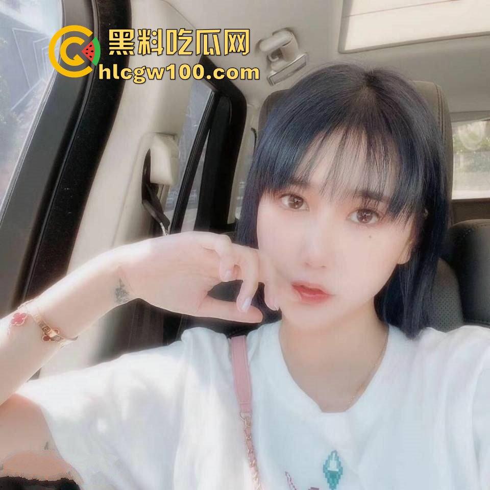 跨年第一撸正式开战 白皙美女手法大比拼 拉丝口水润滑上线 妹子刚做完美甲的手代打飞机比你自己还懂鸡儿！-2