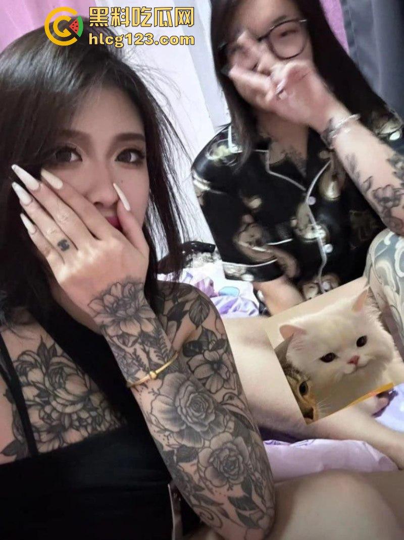 快手/抖音反差骚母狗【迷人大野驴】流出大尺度福利私拍 霸气纹身还真有看点！-6