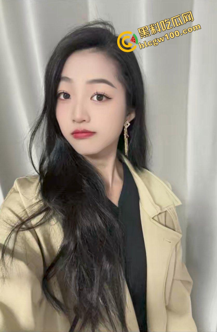 海南海口反差御姐母狗公交车【吴芸】道具抽打轮操骚穴 多人淫乱3P多体位操逼内射灌满淫穴!原创独家流出!-2