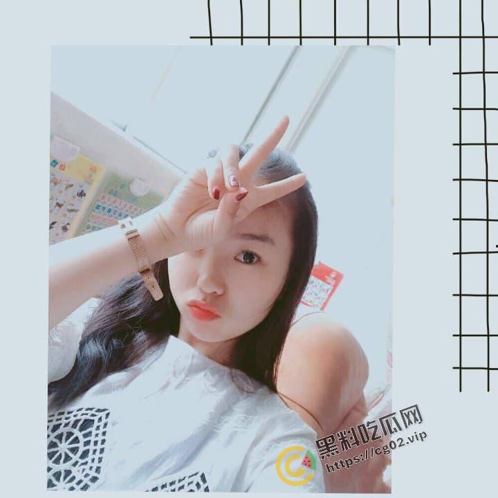 上海幼儿园老师 邓伊 背着男友在小红书同城聊骚 加了微信偷吃寻求刺激 反差婊闷骚母狗-2