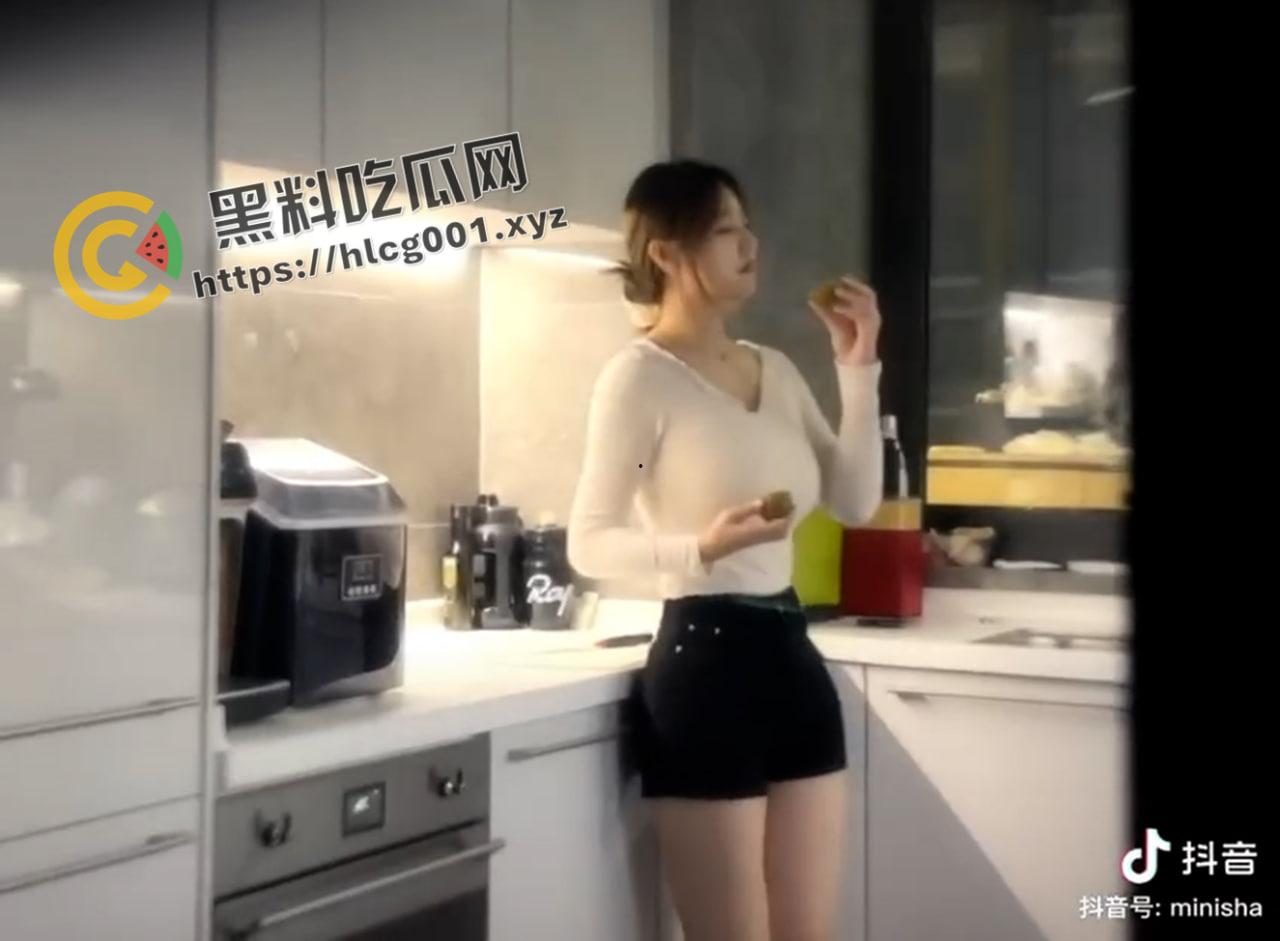 开盒超级网红【一栗小莎子】抖音千万粉丝 紫衣战神 擦边烧鸡女王 个人信息曝光-6