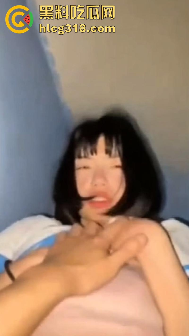 南京艺术学院蜜桃臀【胡雅婷】，外表清纯身材诱人，被疯狂后入蜜桃臀，淫叫声此起彼伏！-6