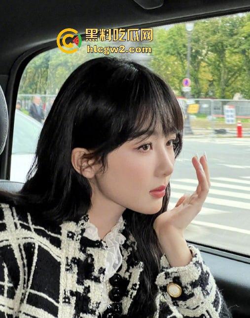 微博爆料家有儿女童星【杨紫】出轨密会栩栩华CEO【冯楚轩】 不是吧杨紫口味这么差的吗？黑料网独家爆料！-21