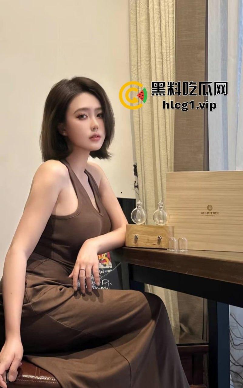 小红书美妆博主惨遇渣男！求和无果性爱视频曝光，得不到就毁掉的报复！-3