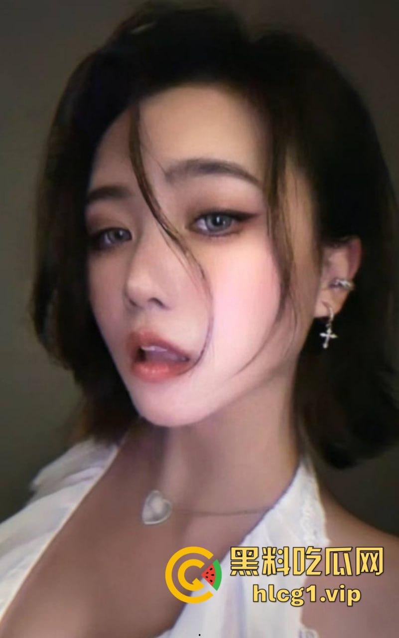 小红书美妆博主惨遇渣男！求和无果性爱视频曝光，得不到就毁掉的报复！-10