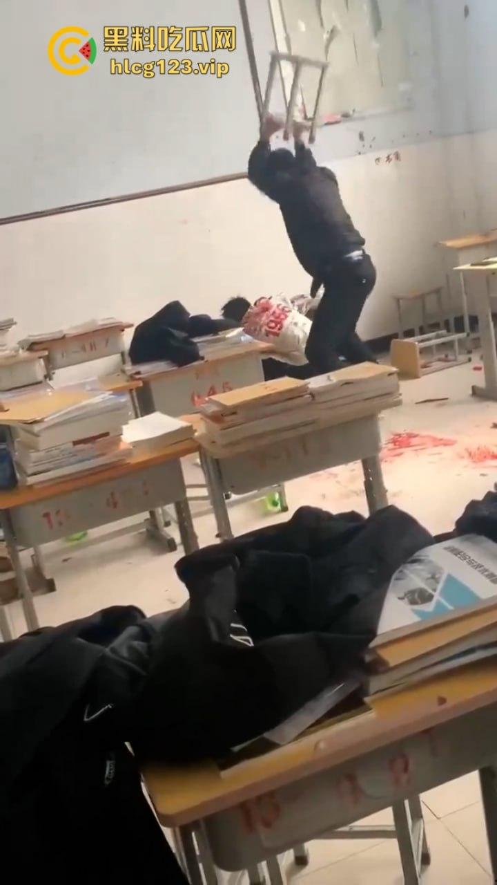 校园阴影!河南鹤壁技师学院暴力血腥打人视频传出 恶魔必须曝光!!!-4