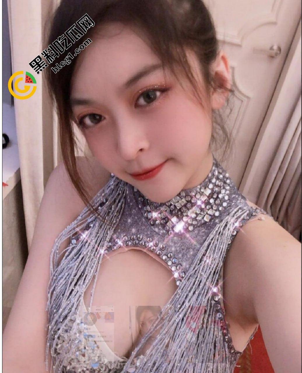 台湾超正女士官李语涵 遭爆兼职赚外快 高冷女警官一脸淫荡让你带上套套  要顶不住了-8