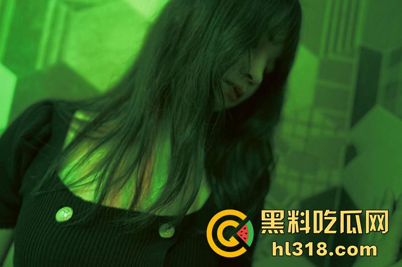 韩国顶级ts美妖,肌肤白嫩身材极品,翘臀美腿白皙修长,腰肢纤细翘臀饱满,娶这样的应该不用彩礼了吧!-1